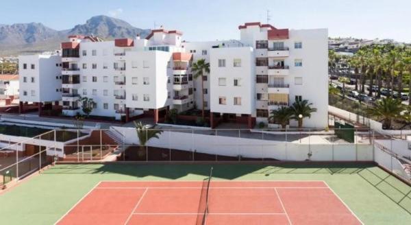 Apartament Con Piscina En
